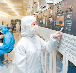 技術(shù)遭卡脖，產(chǎn)品常背鍋 國(guó)產(chǎn)手機(jī)打響攻芯戰(zhàn)